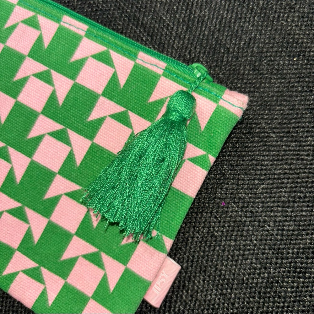 Patterned Ipsy bag BOGO - Picture 3 of 4